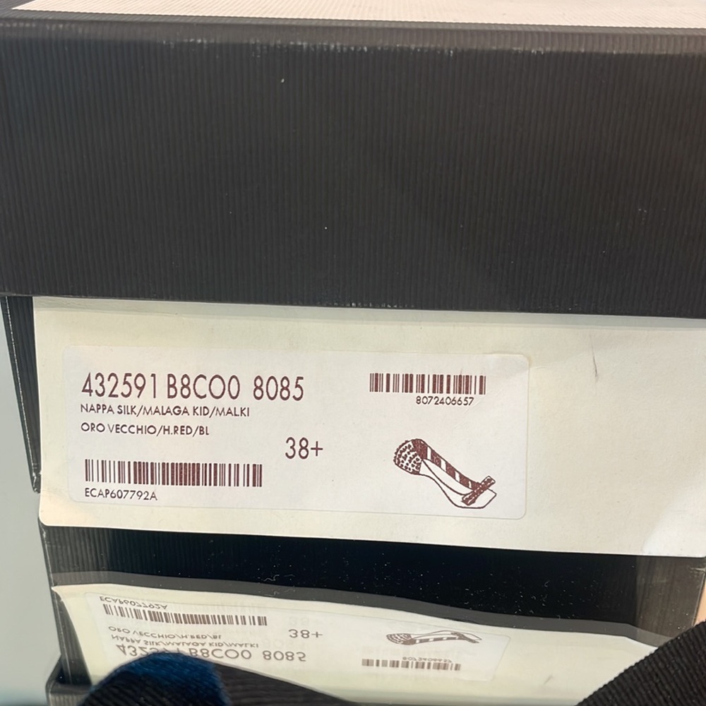 Gucci flats studded size 8/12 - Picture 7 of 8
